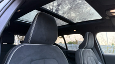 Volvo XC40 2.0 B4P Ultimate Dark 5dr Auto Petrol Estate